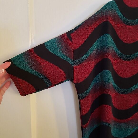 NWOT LuLaRoe Simply Comfortable Irma Tunic… - Picture 3 of 5